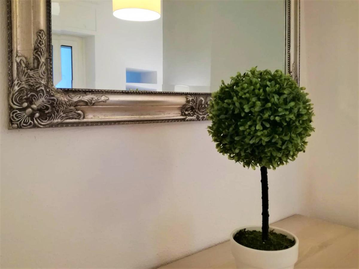 Helmi34 - Appartamento Dotato Di Tutti I Comfort Nel Centro Di Cagliari Bagian luar foto